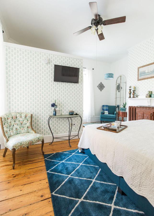 Heritage Quay Bed & Breakfast พิคทู ภายนอก รูปภาพ