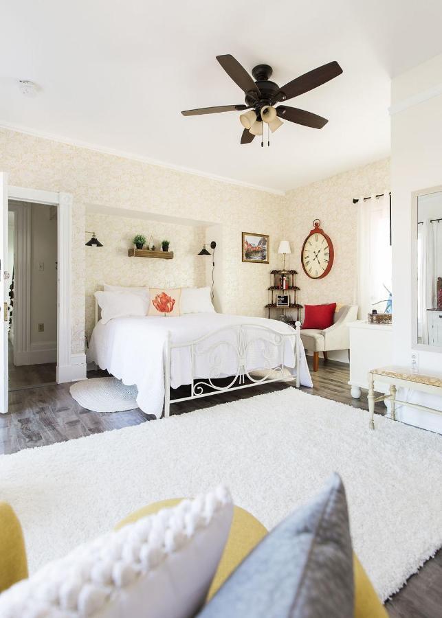 Heritage Quay Bed & Breakfast พิคทู ภายนอก รูปภาพ