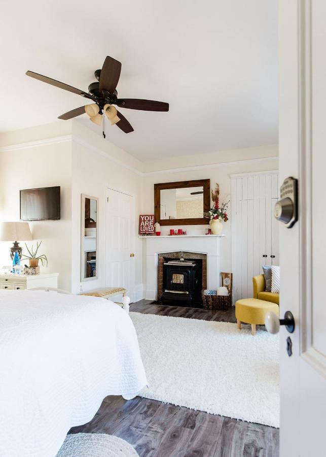 Heritage Quay Bed & Breakfast พิคทู ภายนอก รูปภาพ